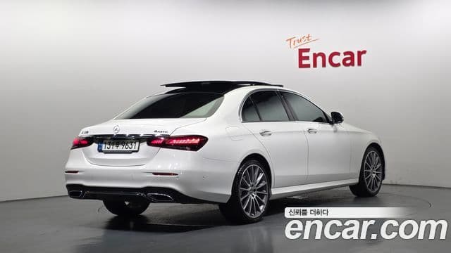 Mercedes-Benz E-Class W213 2