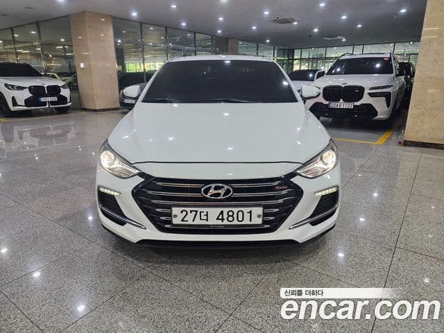 Hyundai Avante AD 2
