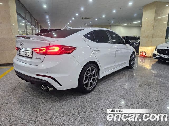 Hyundai Avante AD 3