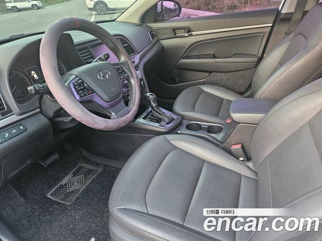 Hyundai Avante AD 4