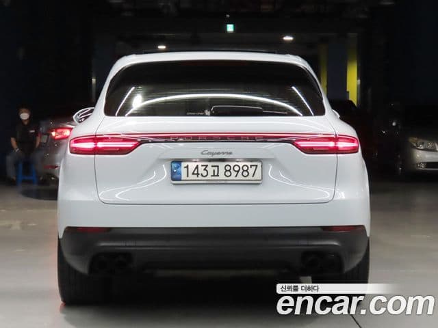 Porsche Cayenne (PO536) 4