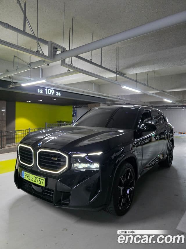 BMW XM (G09) 1