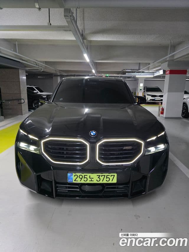 BMW XM (G09) 3