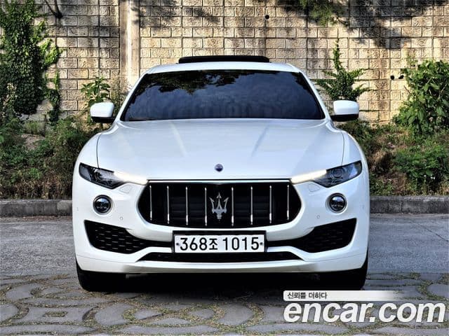 Maserati Levante 3