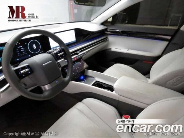 Hyundai Grandeur (GN7) 4