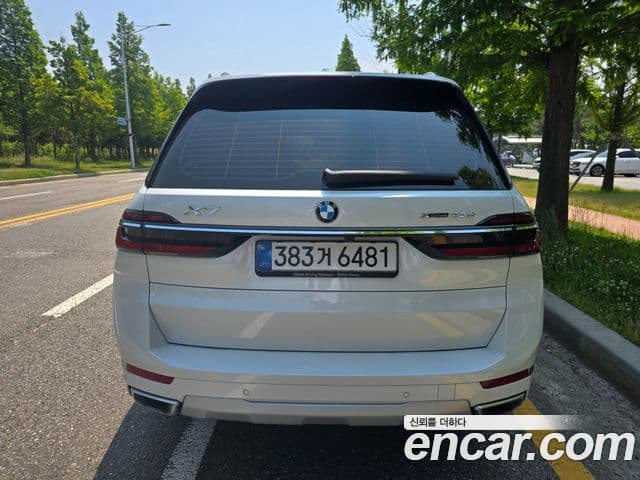 BMW X7 (G07) 3
