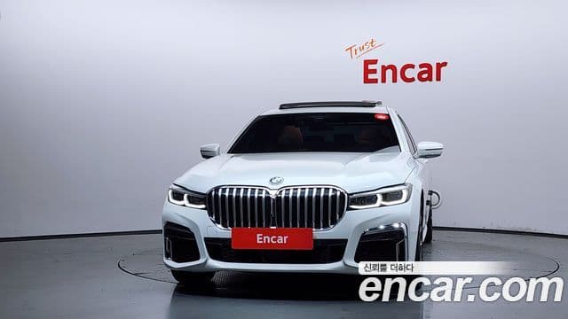 BMW 7 Series (G11) 2