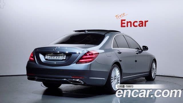 Mercedes-Benz S-Class W222 2