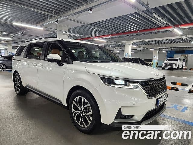 Kia Carnival 4th Gen — 1