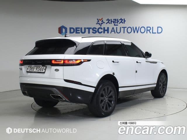 Land Rover Range Rover Velar 2