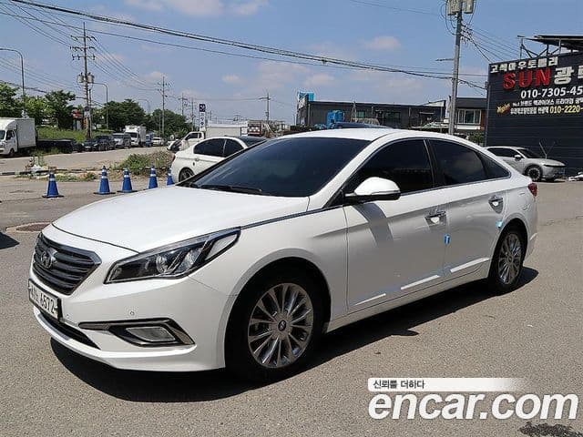 Hyundai LF Sonata