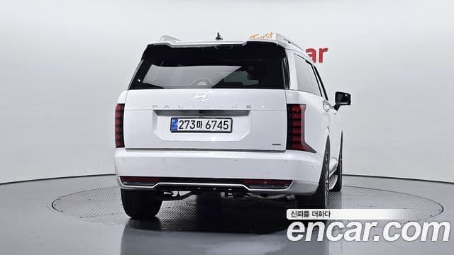 Hyundai Palisade (LX3) 3