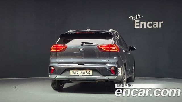 Kia The New Niro 4