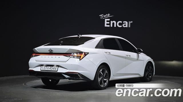 Hyundai Avante (CN7) 2