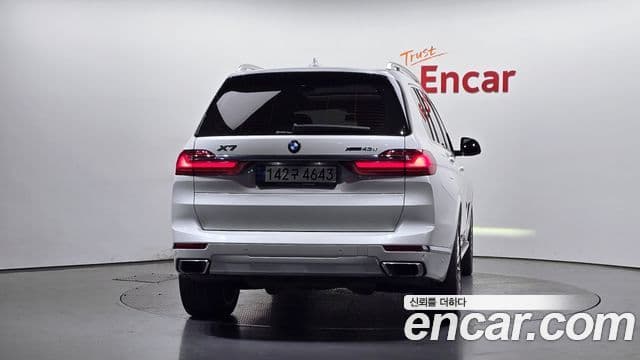 BMW X7 (G07) 4