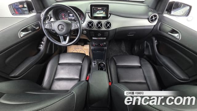 Mercedes-Benz B-Class W246 4