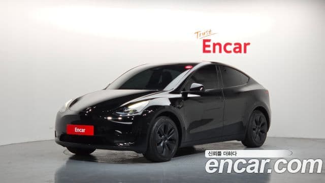 Tesla Model Y — 1