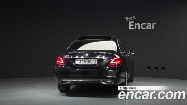 Mercedes-Benz C-Class W205 4