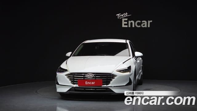 Hyundai Sonata (DN8) 3