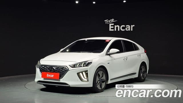 Hyundai The New Ioniq Hybrid