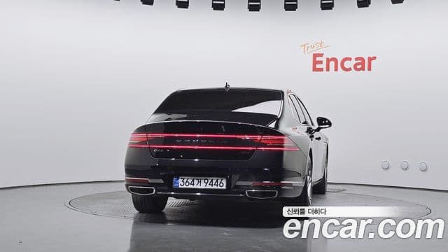 Genesis G90 (RS4) 3