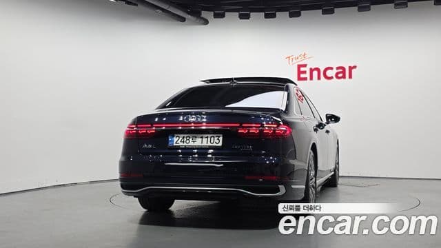 Audi A8 (D5) 3