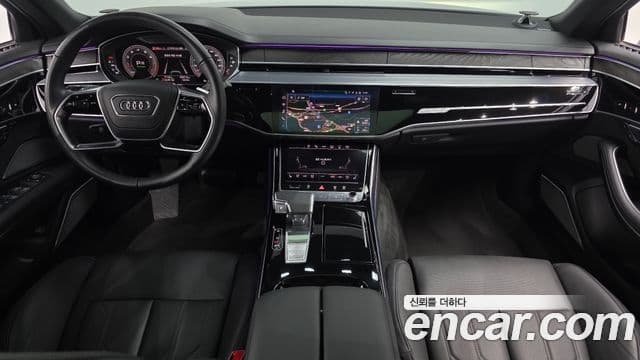 Audi A8 (D5) 4
