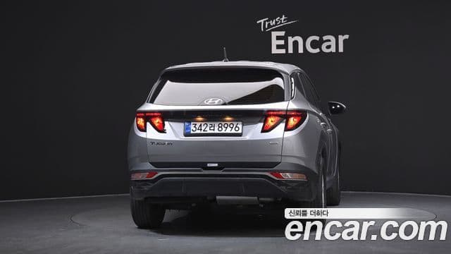 Hyundai Tucson (NX4) 3