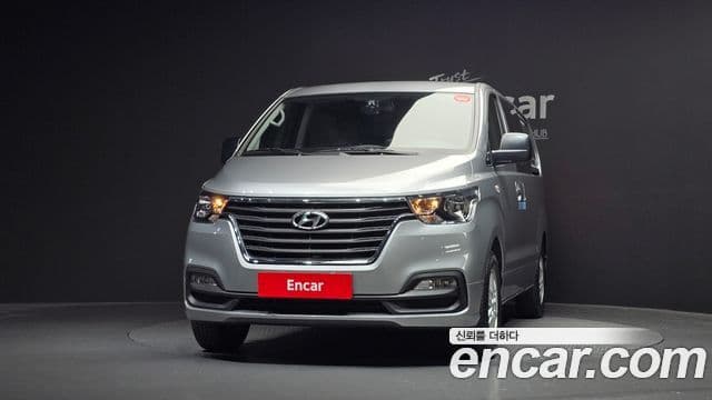 Hyundai The New Grand Starex 3