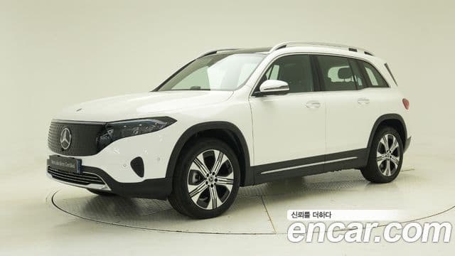 Mercedes-Benz EQB X243