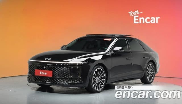 Hyundai Grandeur (GN7) — 1