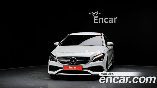 Mercedes-Benz CLA-Class C117 3
