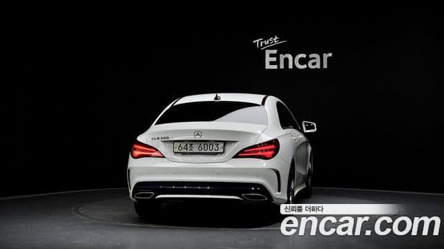 Mercedes-Benz CLA-Class C117 4