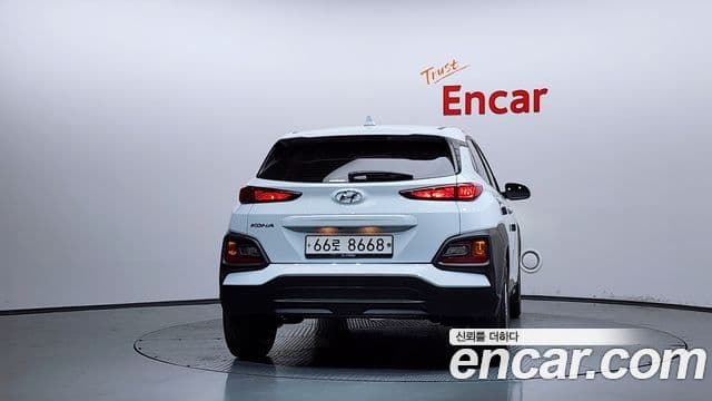 Hyundai Kona 4