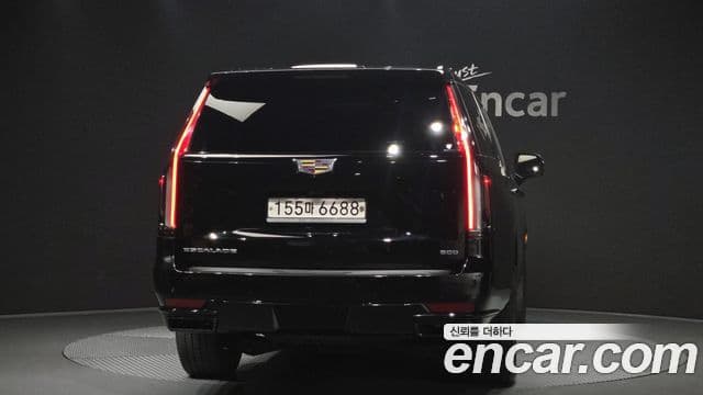 Cadillac Escalade 5th Gen 4