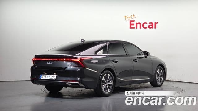 Kia K8 Hybrid 2