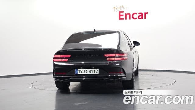 Genesis G80 (RG3) 4