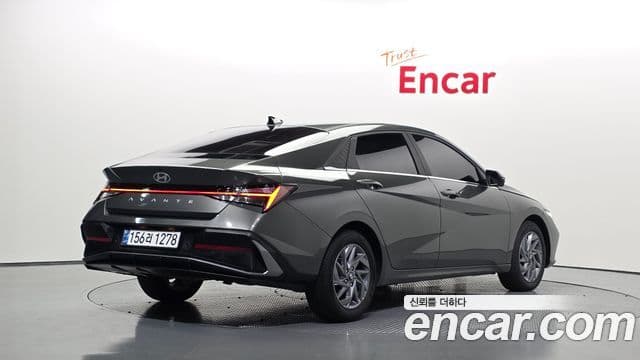 Hyundai The New Avante (CN7) 2