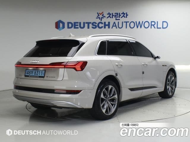 Audi e-tron 2