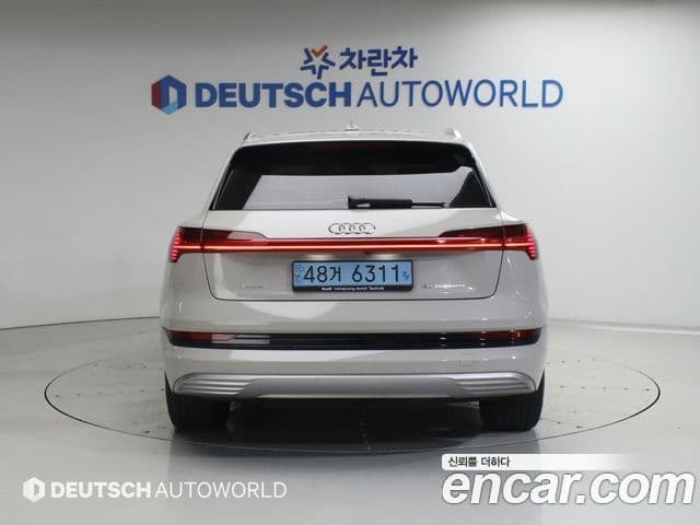 Audi e-tron 3