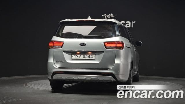 Kia All New Carnival 4