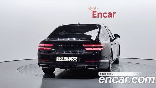 Genesis G80 (RG3) 4