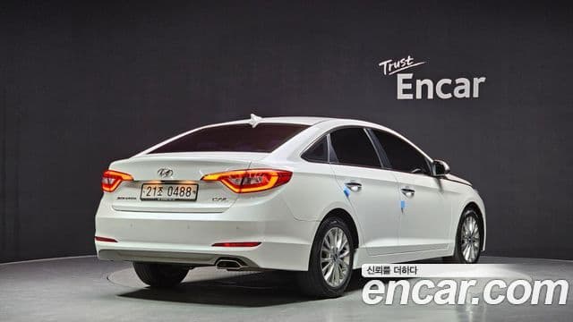 Hyundai LF Sonata 2