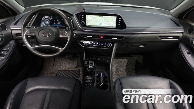 Hyundai Sonata (DN8) 4