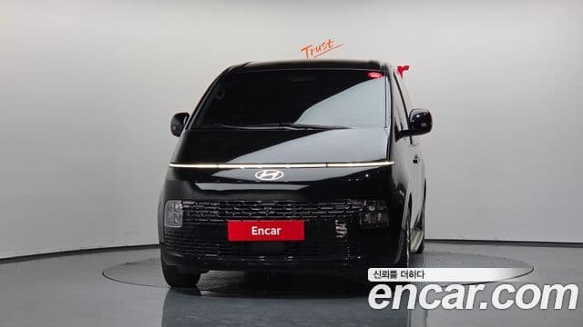 Hyundai Staria 3