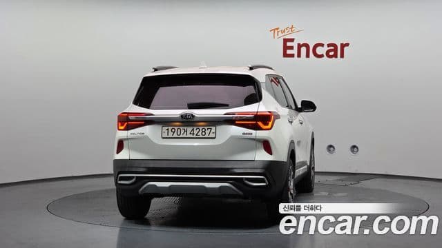 Kia Seltos 4