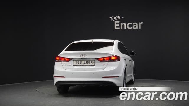 Hyundai Avante AD 4