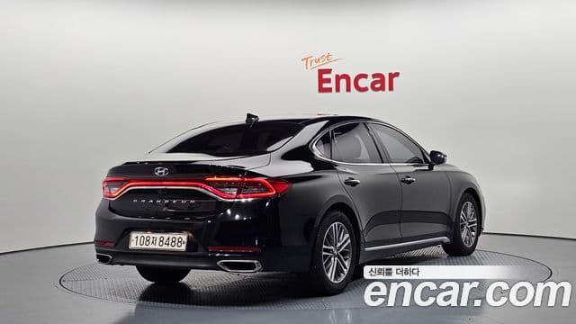 Hyundai Grandeur IG 2