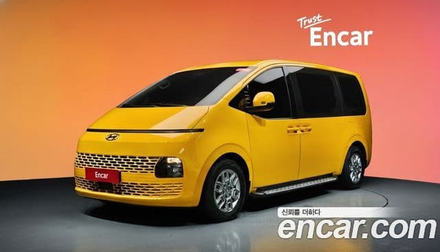 Hyundai Staria