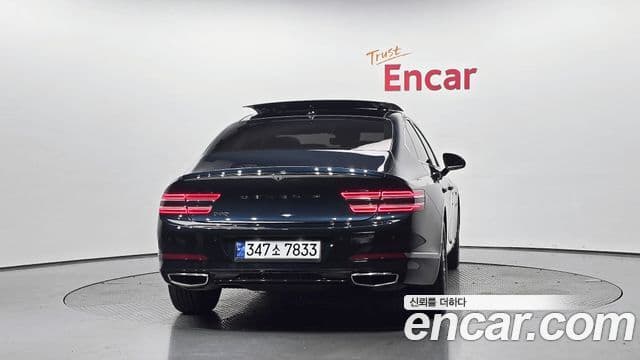 Genesis G80 (RG3) 3